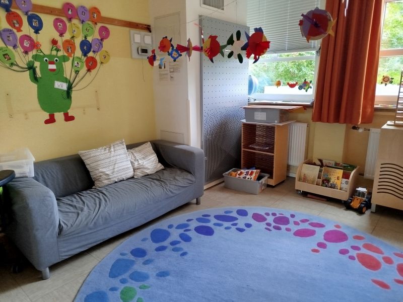 Ein Blick in die Mäusegruppe mit Spielfläche und Vorlesebereich